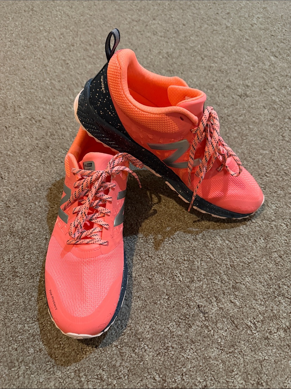 New Balance Women's Coral-Pink Athletic Running Shoes with Black Accents